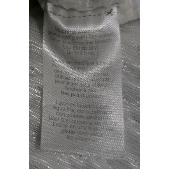 Martha Stewart Mini Oven Mitt with Daisies and Green Decor and Silicone Grip - Picture 9 of 10